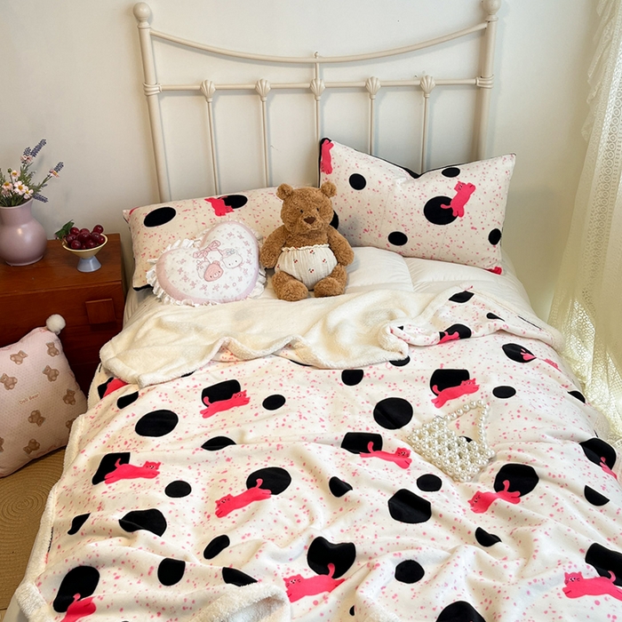 91家纺网 家纺一手货源 找家纺 红嘴企鹅 2025新款A类ins风卡通可爱加厚牛奶绒羊羔绒毛毯毯子办公室沙发儿童空调盖毯午休毯 波点猫