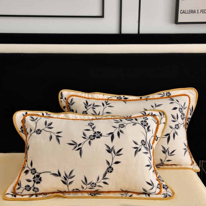 91家纺网 家纺一手货源 找家纺 诺梵家纺 2025新款8斤加厚保暖金貂绒牛奶绒印花四件套 山野间