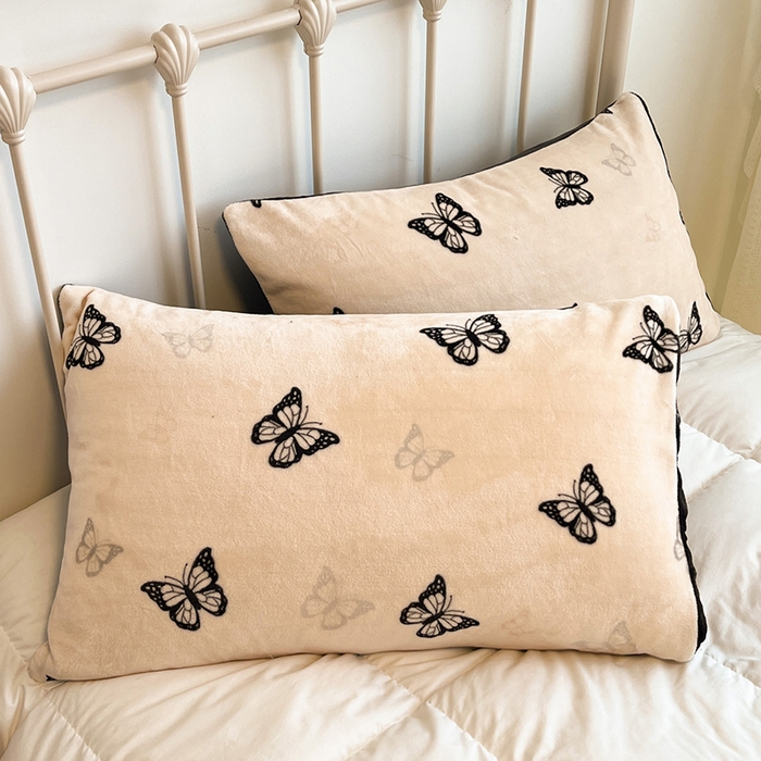 91家纺网 家纺一手货源 找家纺 红嘴企鹅 2025新款A类ins风卡通可爱加厚牛奶绒羊羔绒毛毯毯子办公室沙发儿童空调盖毯午休毯 蝶梦