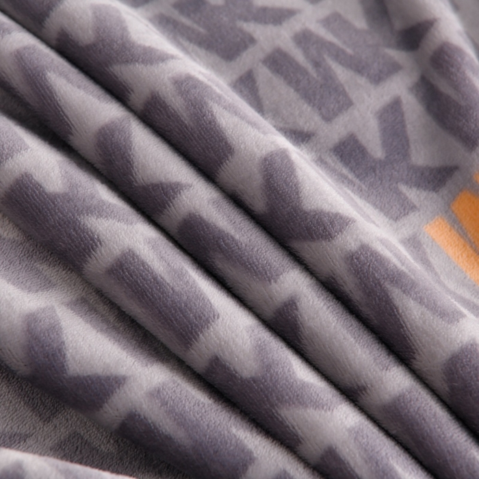 91家纺网 家纺一手货源 找家纺 诺梵家纺 2025新款8斤加厚保暖金貂绒牛奶绒印花四件套 甜昔