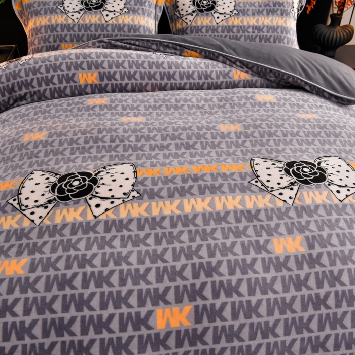 91家纺网 家纺一手货源 找家纺 诺梵家纺 2025新款8斤加厚保暖金貂绒牛奶绒印花四件套 甜昔