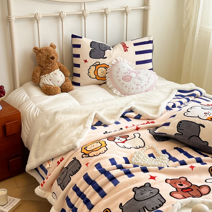 91家纺网 家纺一手货源 找家纺 红嘴企鹅 2025新款A类ins风卡通可爱加厚牛奶绒羊羔绒毛毯毯子办公室沙发儿童空调盖毯午休毯 动物乐园