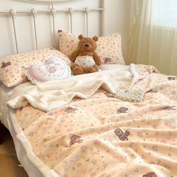 91家纺网 家纺一手货源 找家纺 红嘴企鹅 2025新款A类ins风卡通可爱加厚牛奶绒羊羔绒毛毯毯子办公室沙发儿童空调盖毯午休毯 萌萌熊