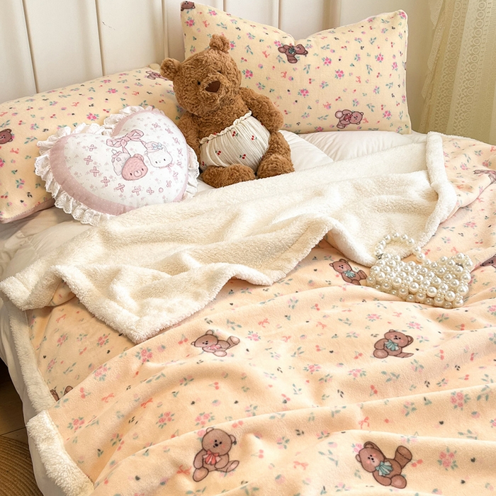 91家纺网 家纺一手货源 找家纺 红嘴企鹅 2025新款A类ins风卡通可爱加厚牛奶绒羊羔绒毛毯毯子办公室沙发儿童空调盖毯午休毯 萌萌熊