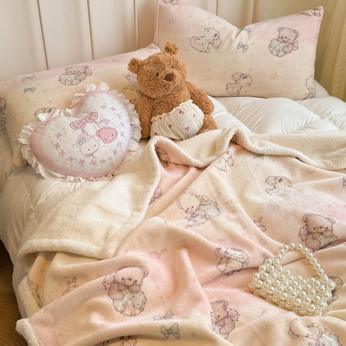 91家纺网 家纺一手货源 找家纺 红嘴企鹅 2025新款A类ins风卡通可爱加厚牛奶绒羊羔绒毛毯毯子办公室沙发儿童空调盖毯午休毯 梦幻小熊