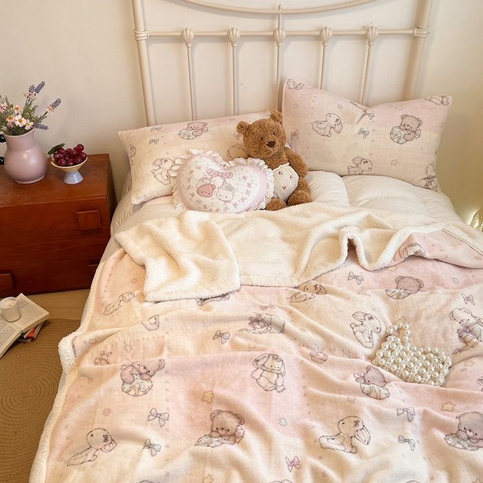 91家纺网 家纺一手货源 找家纺 红嘴企鹅 2025新款A类ins风卡通可爱加厚牛奶绒羊羔绒毛毯毯子办公室沙发儿童空调盖毯午休毯 梦幻小熊