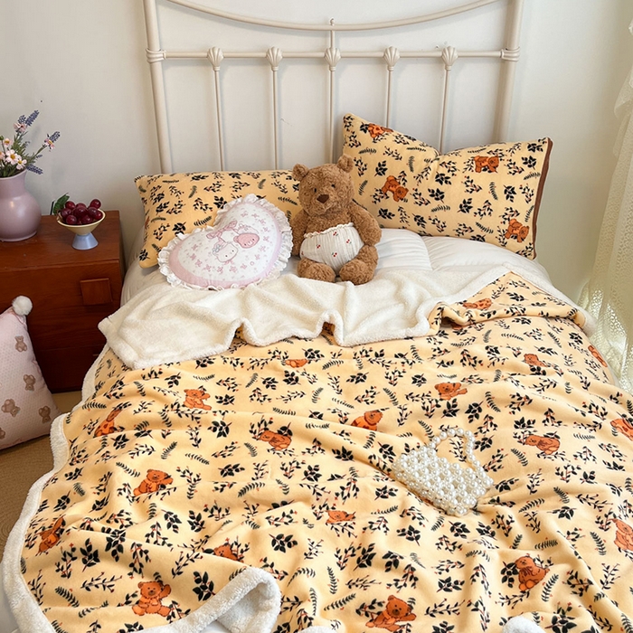 91家纺网 家纺一手货源 找家纺 红嘴企鹅 2025新款A类ins风卡通可爱加厚牛奶绒羊羔绒毛毯毯子办公室沙发儿童空调盖毯午休毯 摩咖熊