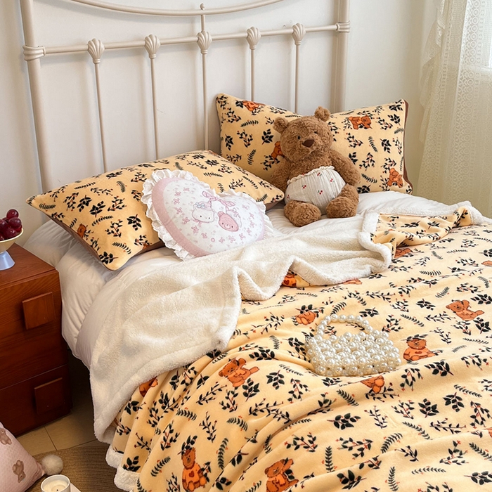 91家纺网 家纺一手货源 找家纺 红嘴企鹅 2025新款A类ins风卡通可爱加厚牛奶绒羊羔绒毛毯毯子办公室沙发儿童空调盖毯午休毯 摩咖熊