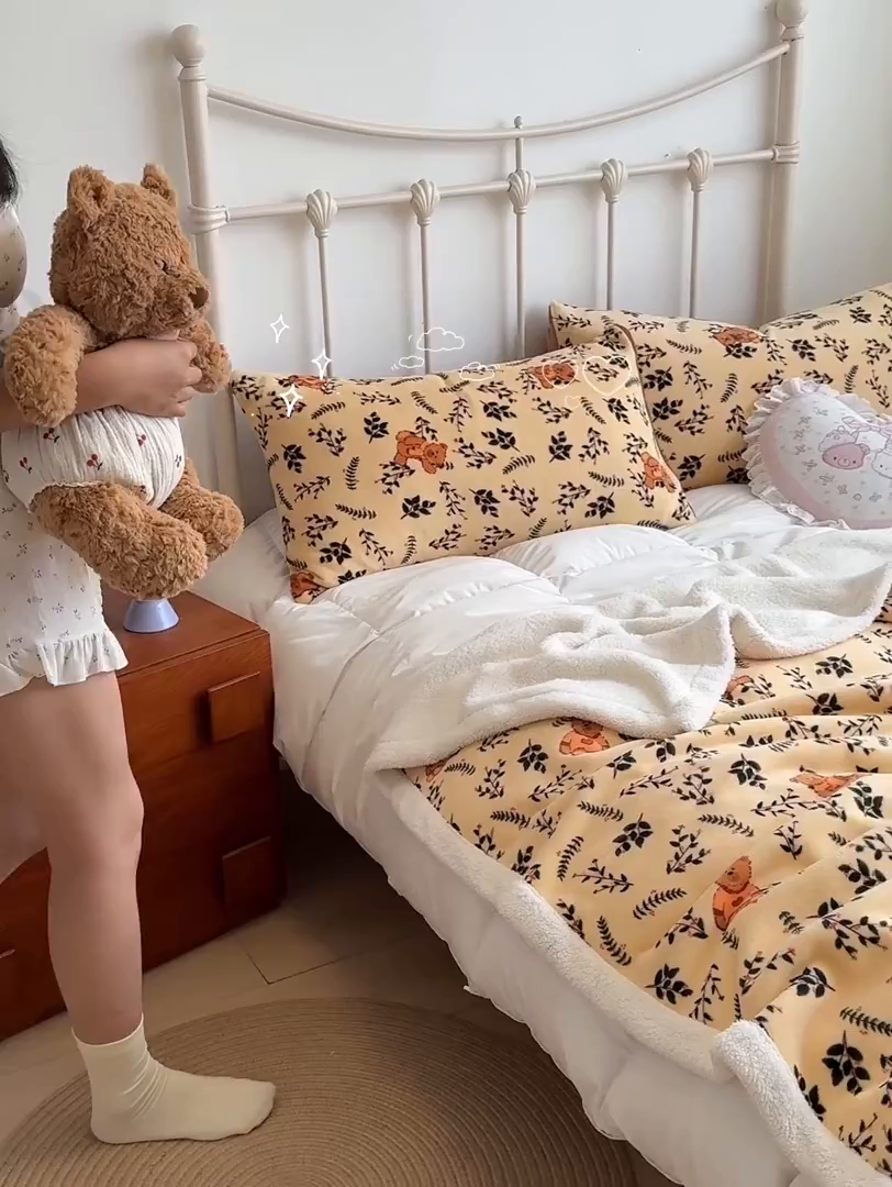 91家纺网 家纺一手货源 找家纺 红嘴企鹅 2025新款A类ins风卡通可爱加厚牛奶绒羊羔绒毛毯毯子办公室沙发儿童空调盖毯午休毯 摩咖熊