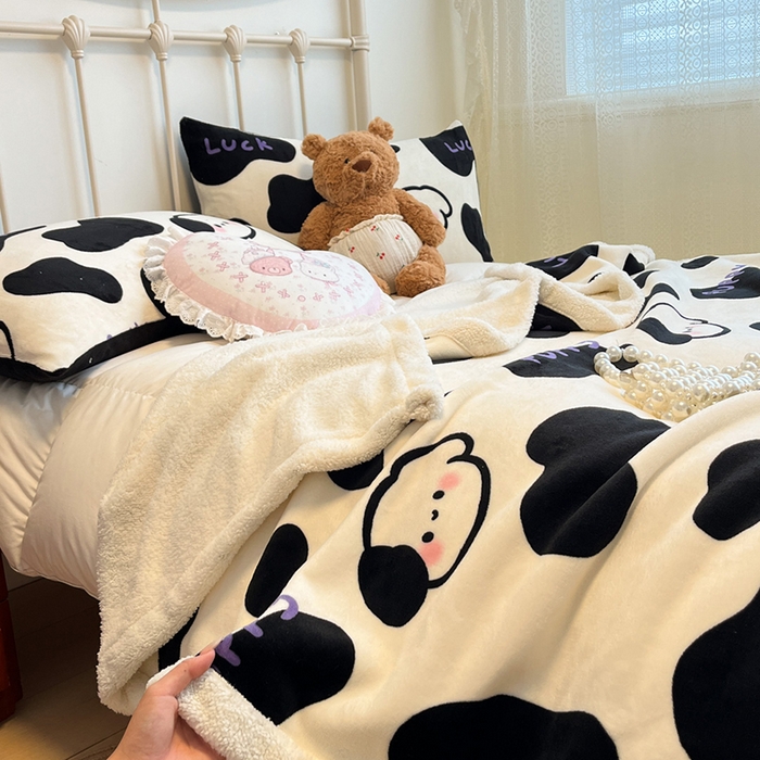 91家纺网 家纺一手货源 找家纺 红嘴企鹅 2025新款A类ins风卡通可爱加厚牛奶绒羊羔绒毛毯毯子办公室沙发儿童空调盖毯午休毯 奶油狗