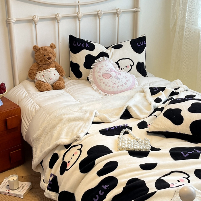 91家纺网 家纺一手货源 找家纺 红嘴企鹅 2025新款A类ins风卡通可爱加厚牛奶绒羊羔绒毛毯毯子办公室沙发儿童空调盖毯午休毯 奶油狗