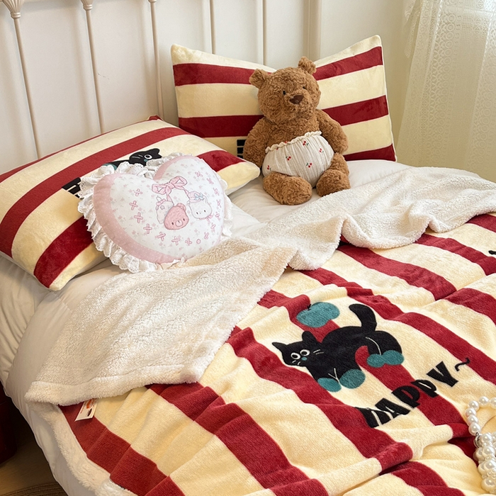 91家纺网 家纺一手货源 找家纺 红嘴企鹅 2025新款A类ins风卡通可爱加厚牛奶绒羊羔绒毛毯毯子办公室沙发儿童空调盖毯午休毯 平安猫