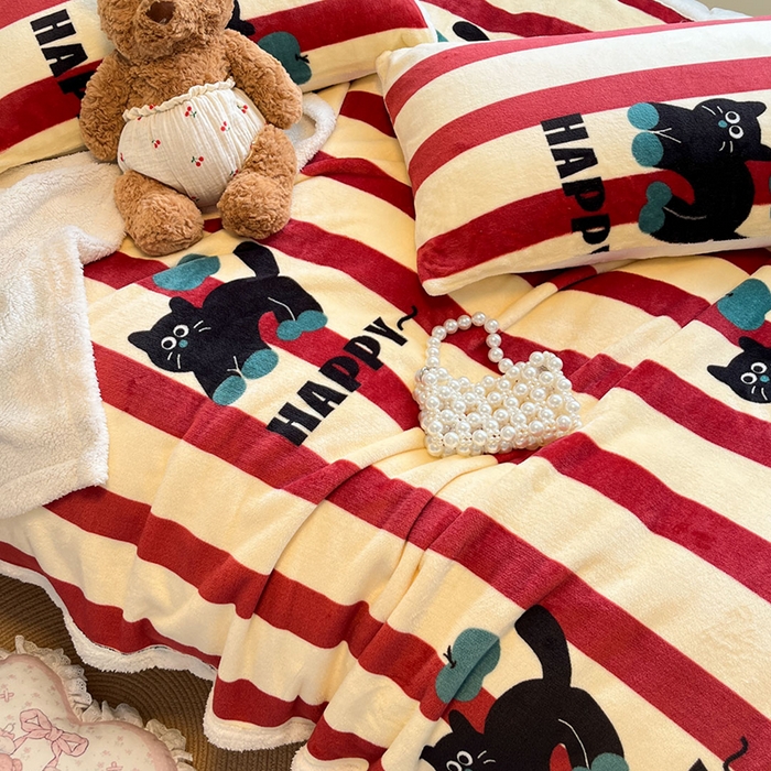 91家纺网 家纺一手货源 找家纺 红嘴企鹅 2025新款A类ins风卡通可爱加厚牛奶绒羊羔绒毛毯毯子办公室沙发儿童空调盖毯午休毯 平安猫