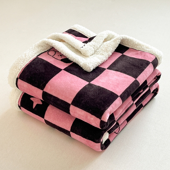 91家纺网 家纺一手货源 找家纺 红嘴企鹅 2025新款A类ins风卡通可爱加厚牛奶绒羊羔绒毛毯毯子办公室沙发儿童空调盖毯午休毯 棋盘狗