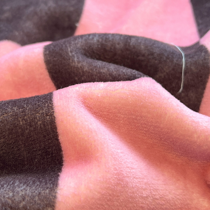 91家纺网 家纺一手货源 找家纺 红嘴企鹅 2025新款A类ins风卡通可爱加厚牛奶绒羊羔绒毛毯毯子办公室沙发儿童空调盖毯午休毯 棋盘狗