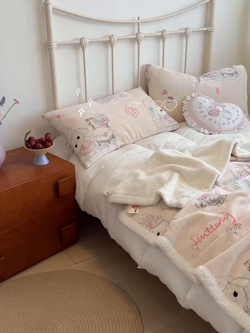 91家纺网 家纺一手货源 找家纺 红嘴企鹅 2025新款A类ins风卡通可爱加厚牛奶绒羊羔绒毛毯毯子办公室沙发儿童空调盖毯午休毯 生日Party