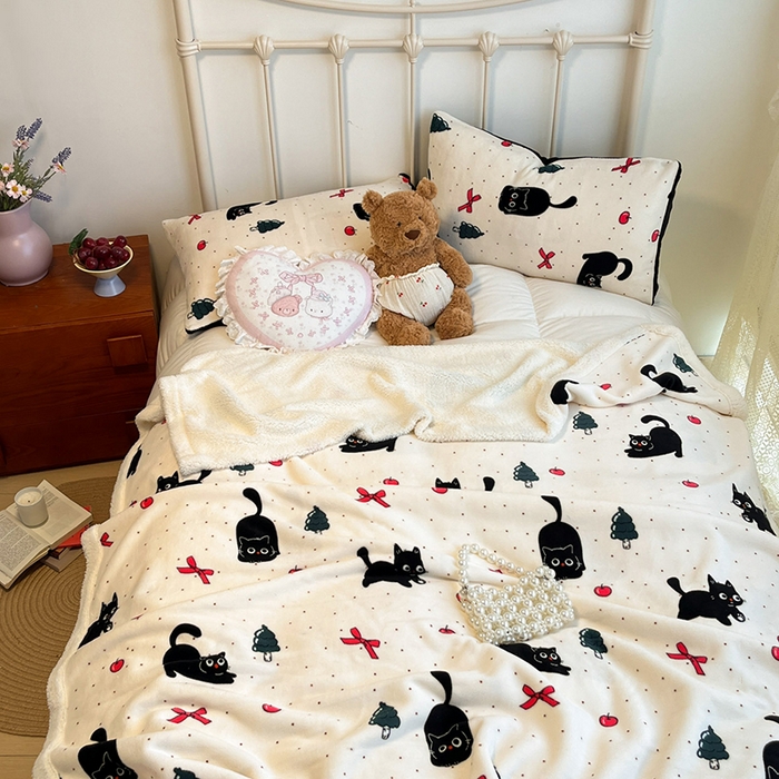 91家纺网 家纺一手货源 找家纺 红嘴企鹅 2025新款A类ins风卡通可爱加厚牛奶绒羊羔绒毛毯毯子办公室沙发儿童空调盖毯午休毯 圣诞猫