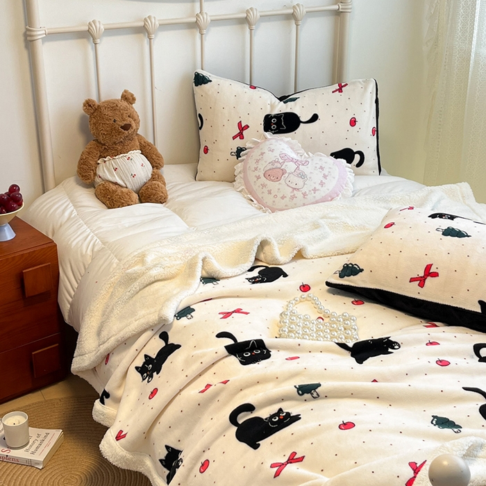 91家纺网 家纺一手货源 找家纺 红嘴企鹅 2025新款A类ins风卡通可爱加厚牛奶绒羊羔绒毛毯毯子办公室沙发儿童空调盖毯午休毯 圣诞猫