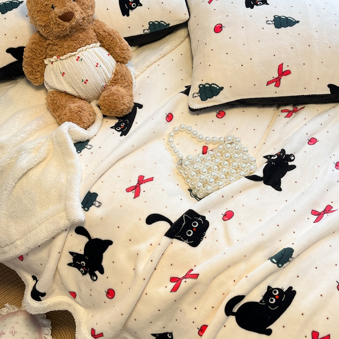 91家纺网 家纺一手货源 找家纺 红嘴企鹅 2025新款A类ins风卡通可爱加厚牛奶绒羊羔绒毛毯毯子办公室沙发儿童空调盖毯午休毯 圣诞猫