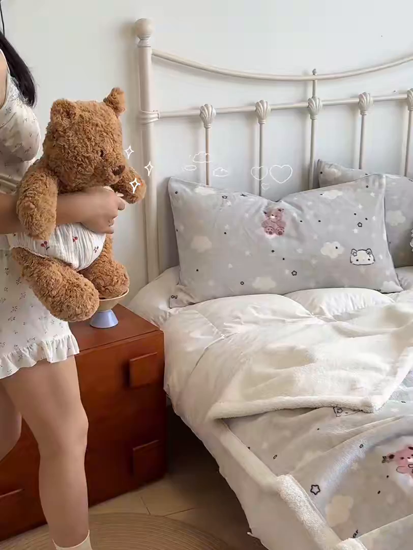 91家纺网 家纺一手货源 找家纺 红嘴企鹅 2025新款A类ins风卡通可爱加厚牛奶绒羊羔绒毛毯毯子办公室沙发儿童空调盖毯午休毯 星云小熊