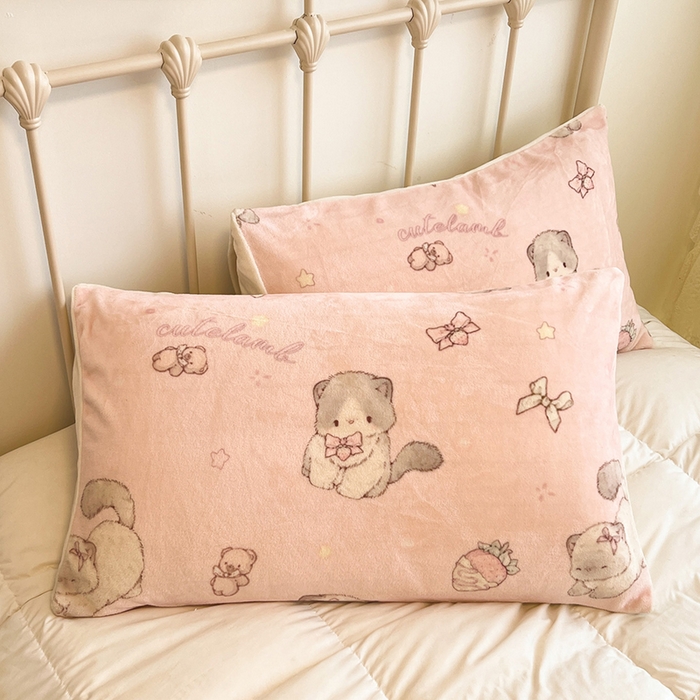 91家纺网 家纺一手货源 找家纺 红嘴企鹅 2025新款A类ins风卡通可爱加厚牛奶绒羊羔绒毛毯毯子办公室沙发儿童空调盖毯午休毯 羞羞猫