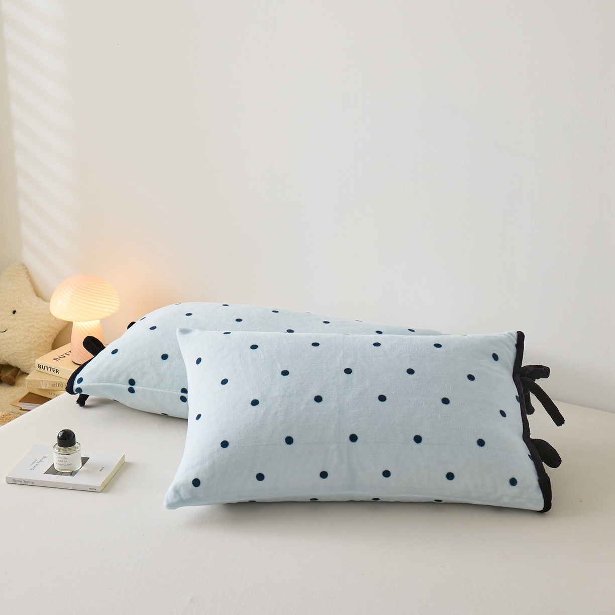 91家纺网 家纺一手货源 找家纺 禧禾 2025新款250G消光速暖绒印花断角拼色四件套-波尔卡（控价：到手价不能低于258） 波尔卡-云水蓝