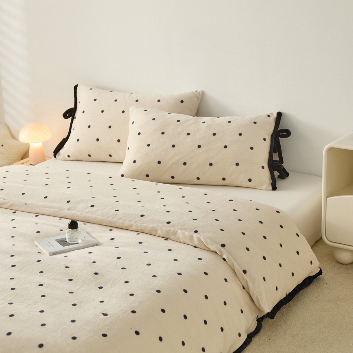 禧禾 2025新款250G消光速暖绒印花断角拼色四件套-波尔卡（控价：到手价不能低于258） 波尔卡-斯托白