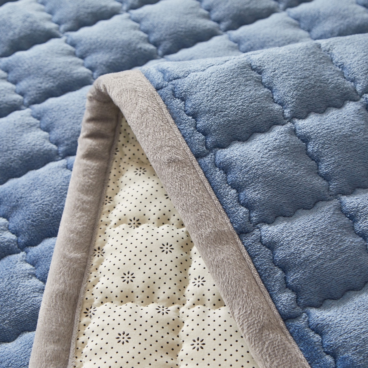 91家纺网 家纺一手货源 找家纺 （总）芊梵床垫 2025新款牛奶绒褥子系列-烫画版