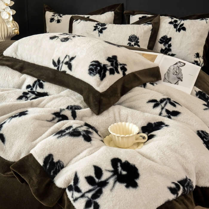 91家纺网 家纺一手货源 找家纺 九花鹿 2024新款A类宽边工艺款丹麦兔毛绒牛奶绒四件套 宽边丹麦兔绒-奥菲墨