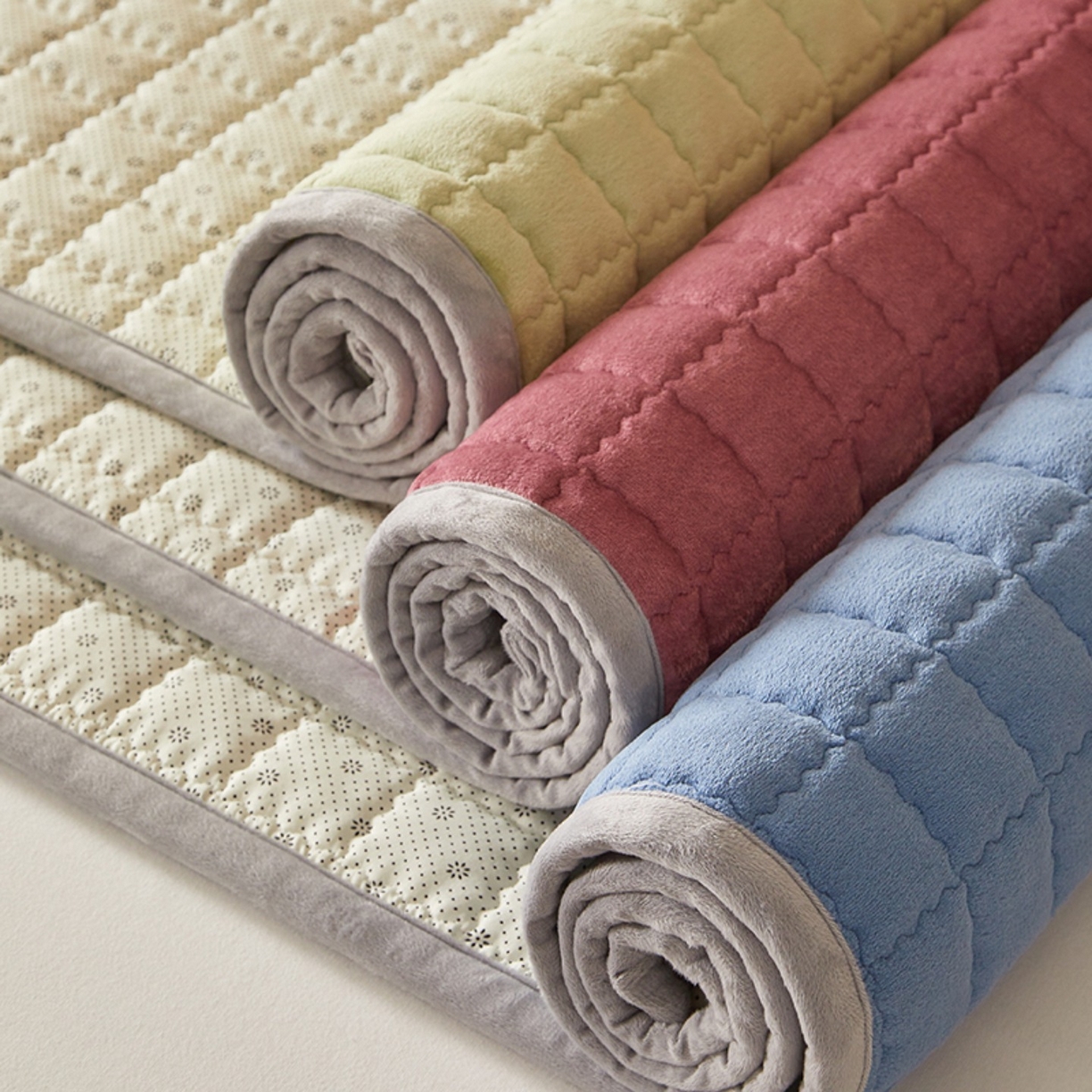 91家纺网 家纺一手货源 找家纺 芊梵床垫 2025新款牛奶绒褥子系列-烫画版 组合