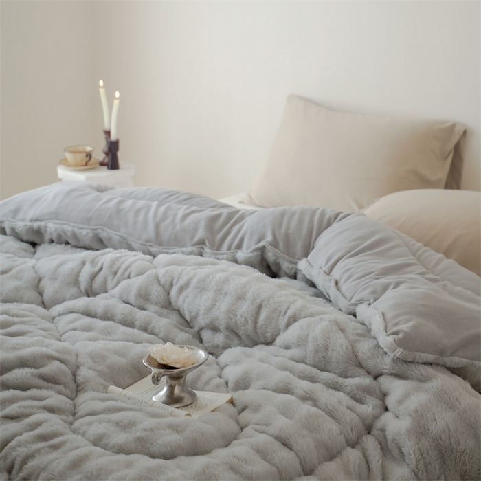 91家纺网 家纺一手货源 找家纺 申龙家纺 2025新款ab版兔绒牛奶绒冬被 灰