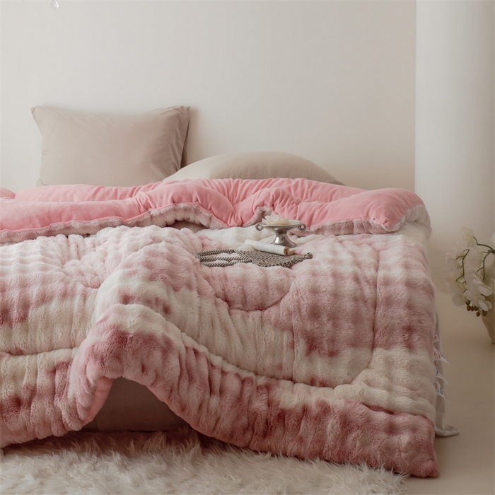 91家纺网 家纺一手货源 找家纺 申龙家纺 2025新款ab版兔绒牛奶绒冬被 渐变粉