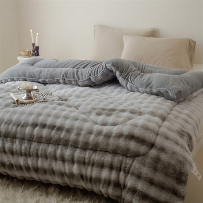 91家纺网 家纺一手货源 找家纺 申龙家纺 2025新款ab版兔绒牛奶绒冬被 渐变灰