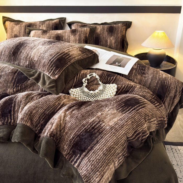 91家纺网 家纺一手货源 找家纺 九花鹿 2024新款A类宽边工艺款丹麦兔毛绒牛奶绒四件套 宽边丹麦兔绒-奥黛丽