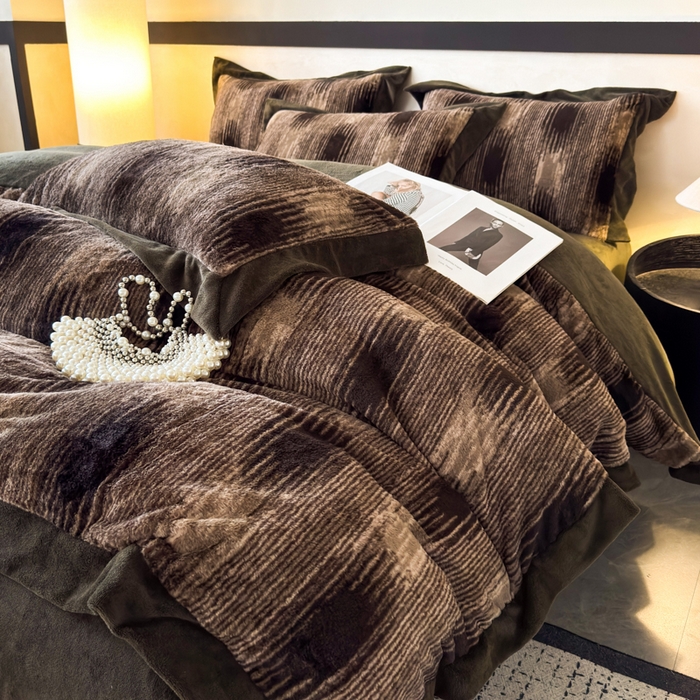 91家纺网 家纺一手货源 找家纺 九花鹿 2024新款A类宽边工艺款丹麦兔毛绒牛奶绒四件套 宽边丹麦兔绒-奥黛丽