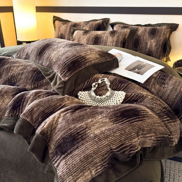 91家纺网 家纺一手货源 找家纺 九花鹿 2024新款A类宽边工艺款丹麦兔毛绒牛奶绒四件套 宽边丹麦兔绒-奥黛丽