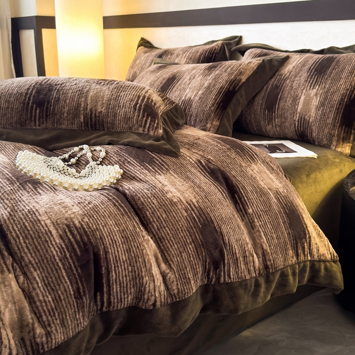 91家纺网 家纺一手货源 找家纺 九花鹿 2024新款A类宽边工艺款丹麦兔毛绒牛奶绒四件套 宽边丹麦兔绒-奥黛丽