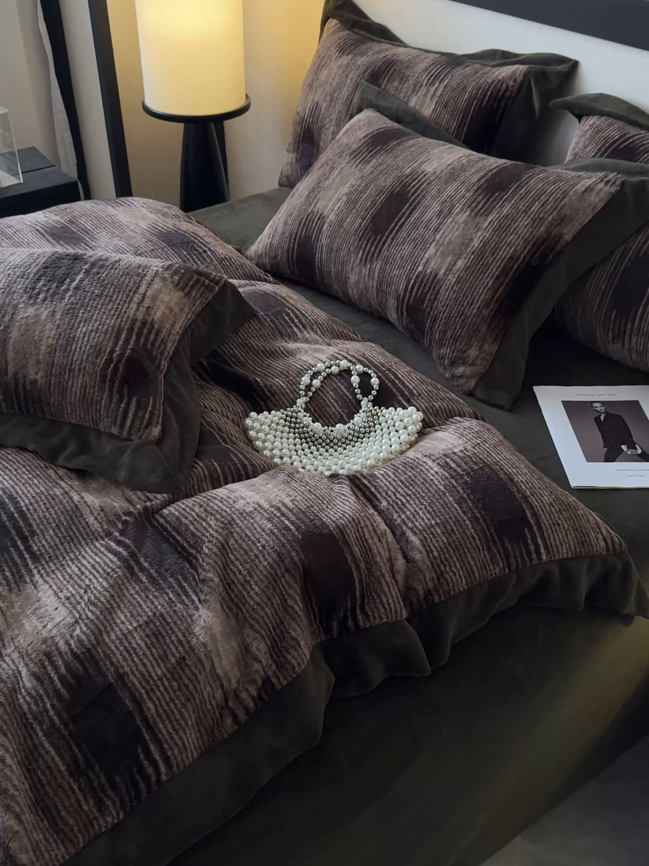 91家纺网 家纺一手货源 找家纺 九花鹿 2024新款A类宽边工艺款丹麦兔毛绒牛奶绒四件套 宽边丹麦兔绒-奥黛丽