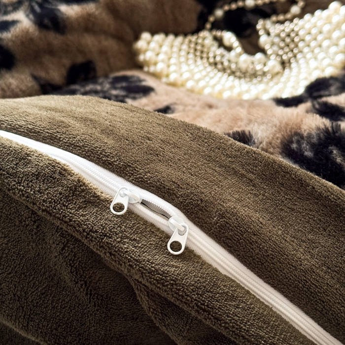 91家纺网 家纺一手货源 找家纺 九花鹿 2024新款A类宽边工艺款丹麦兔毛绒牛奶绒四件套 宽边丹麦兔绒-花屿