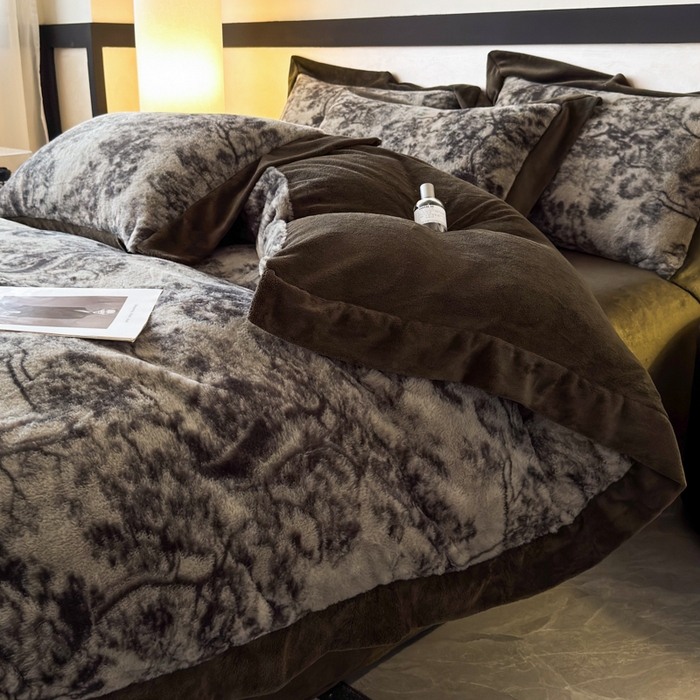 91家纺网 家纺一手货源 找家纺 九花鹿 2024新款A类宽边工艺款丹麦兔毛绒牛奶绒四件套 宽边丹麦兔绒-琳涧