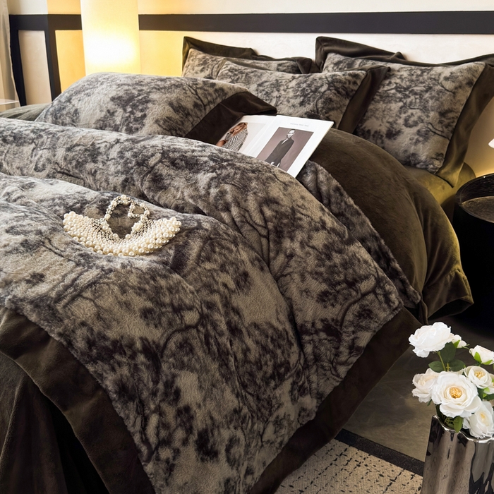 91家纺网 家纺一手货源 找家纺 九花鹿 2024新款A类宽边工艺款丹麦兔毛绒牛奶绒四件套 宽边丹麦兔绒-琳涧