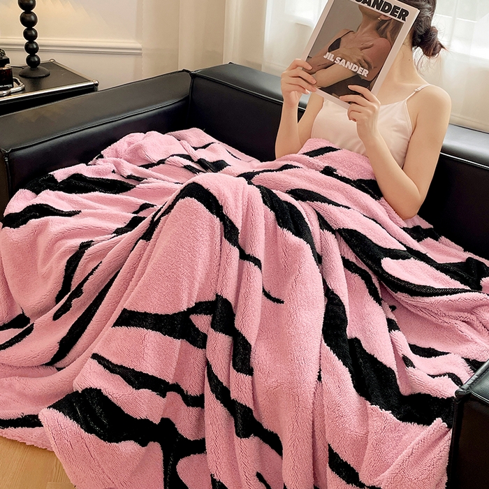 91家纺网 家纺一手货源 找家纺 （总）楼兰公主毛毯专供 2025爆款阳离子赫本双层单层羊羔绒跨境绒毯