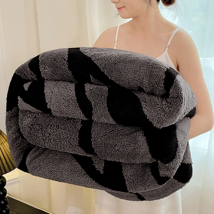 91家纺网 家纺一手货源 找家纺 （总）楼兰公主毛毯专供 2025爆款阳离子赫本双层单层羊羔绒跨境绒毯