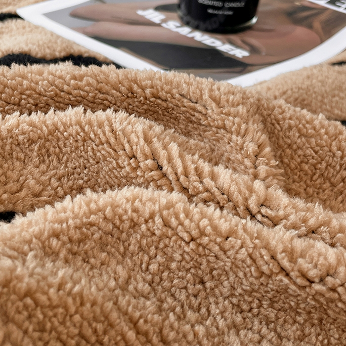 91家纺网 家纺一手货源 找家纺 楼兰公主毛毯专供 2025爆款阳离子赫本双层单层羊羔绒跨境绒毯 赫本-卡其