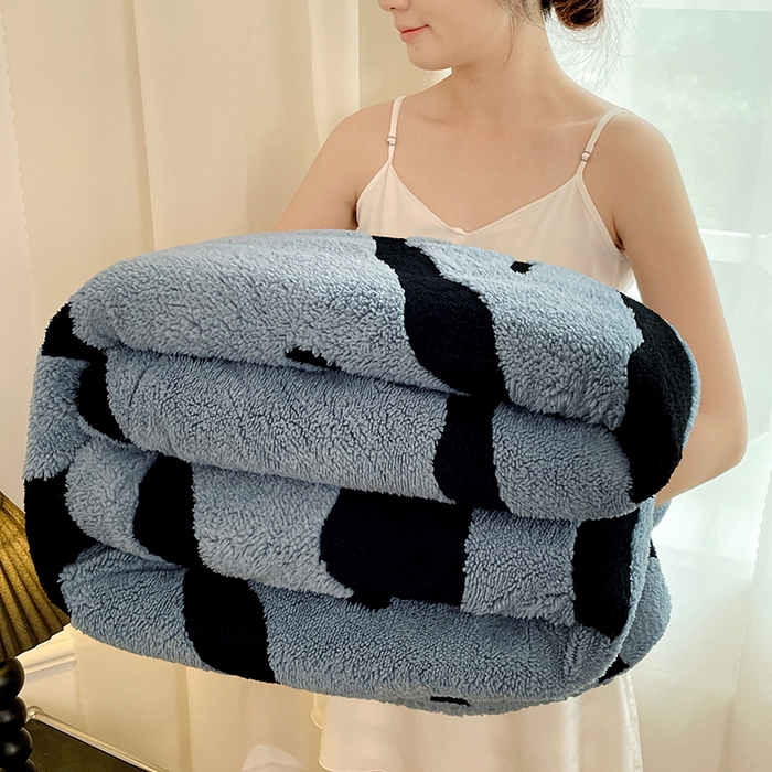 楼兰公主毛毯专供 2025爆款阳离子赫本双层单层羊羔绒跨境绒毯 赫本-深蓝