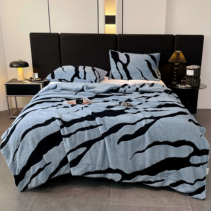 91家纺网 家纺一手货源 找家纺 楼兰公主毛毯专供 2025爆款阳离子赫本双层单层羊羔绒跨境绒毯 赫本-深蓝