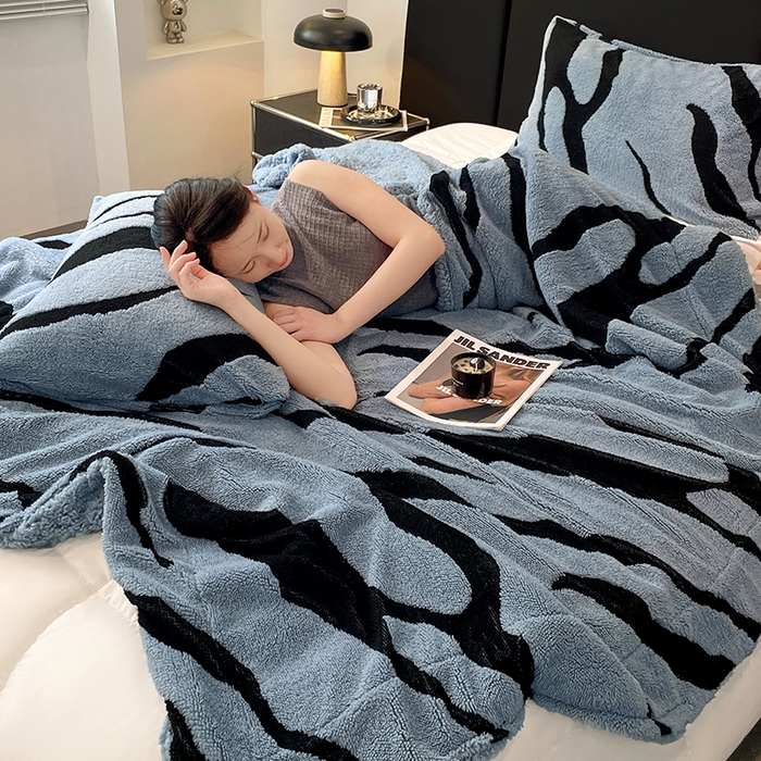 91家纺网 家纺一手货源 找家纺 楼兰公主毛毯专供 2025爆款阳离子赫本双层单层羊羔绒跨境绒毯 赫本-深蓝