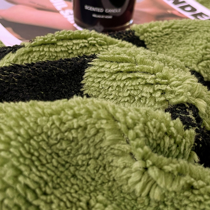 91家纺网 家纺一手货源 找家纺 楼兰公主毛毯专供 2025爆款阳离子赫本双层单层羊羔绒跨境绒毯 赫本-深绿