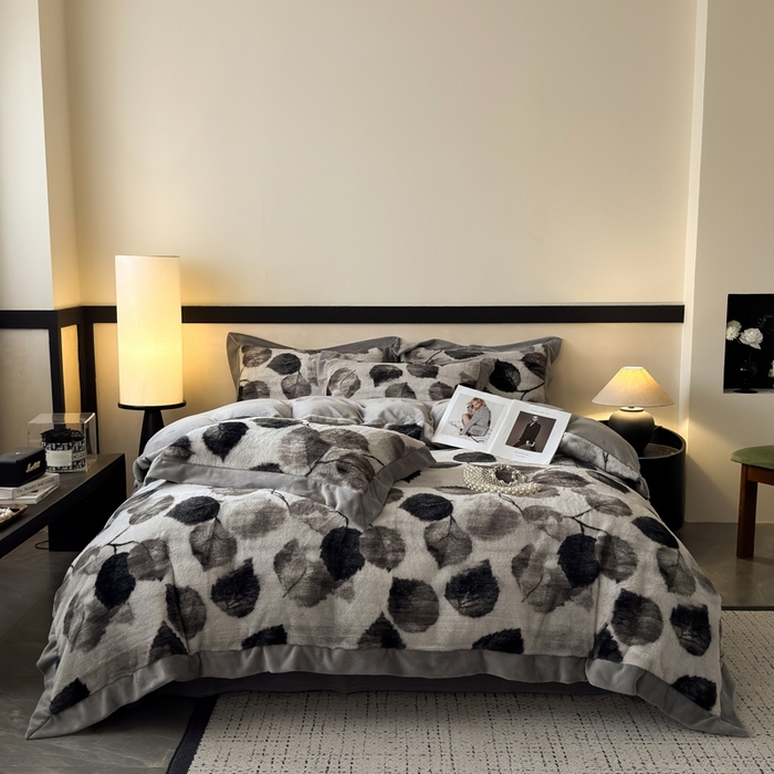 91家纺网 家纺一手货源 找家纺 九花鹿 2024新款A类宽边工艺款丹麦兔毛绒牛奶绒四件套 宽边丹麦兔绒-叶语