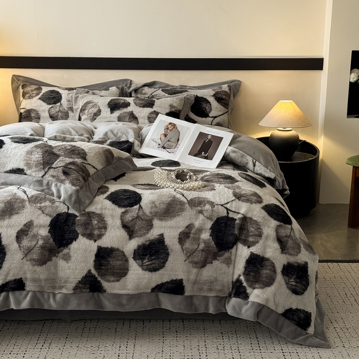 91家纺网 家纺一手货源 找家纺 九花鹿 2024新款A类宽边工艺款丹麦兔毛绒牛奶绒四件套 宽边丹麦兔绒-叶语